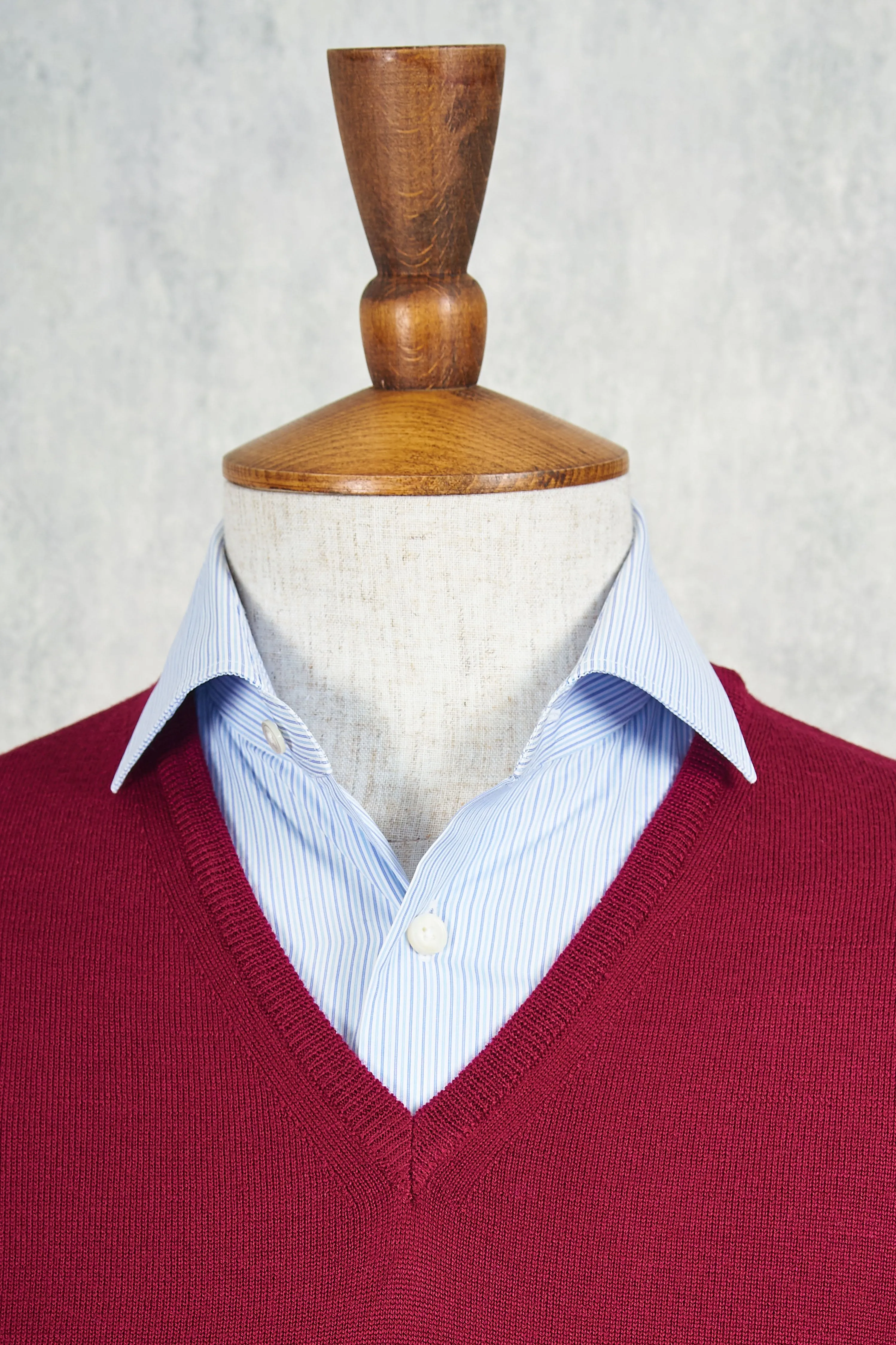 Ascot Chang Burgundy Extra-Fine Merino Wool V-Neck Sweater