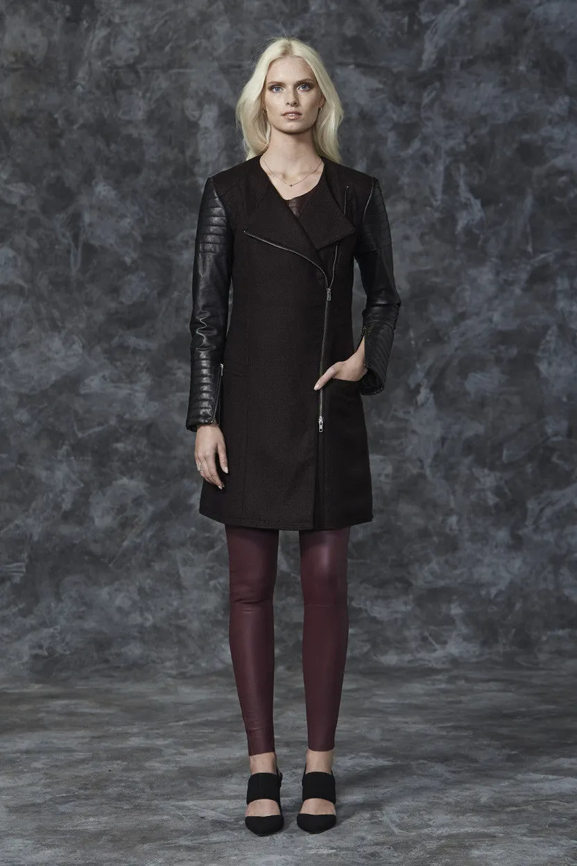 Autumn/ Winter 2015 I LOOK 23