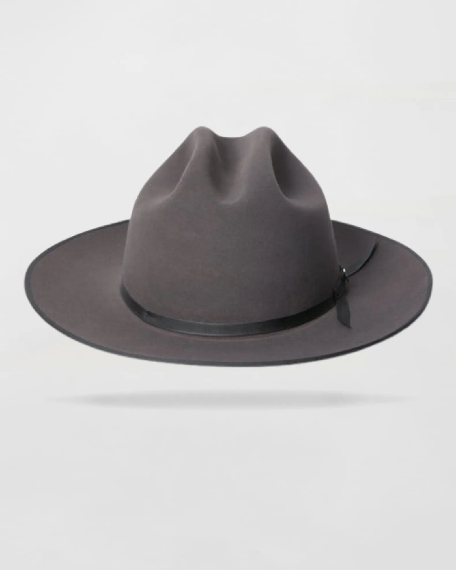 Classic Charm Felt Outdoor Hat in Silverbelly