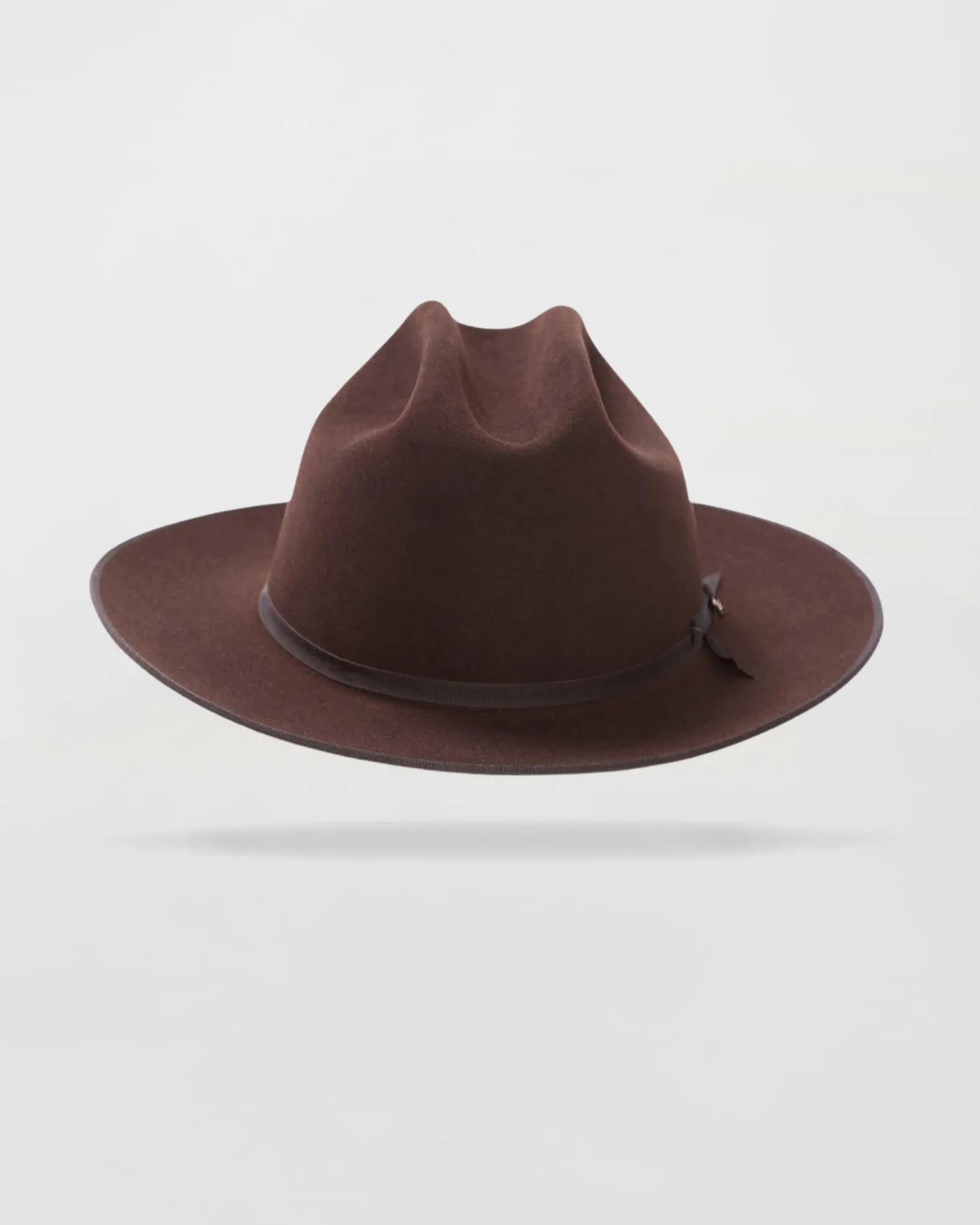 Classic Charm Felt Outdoor Hat in Silverbelly