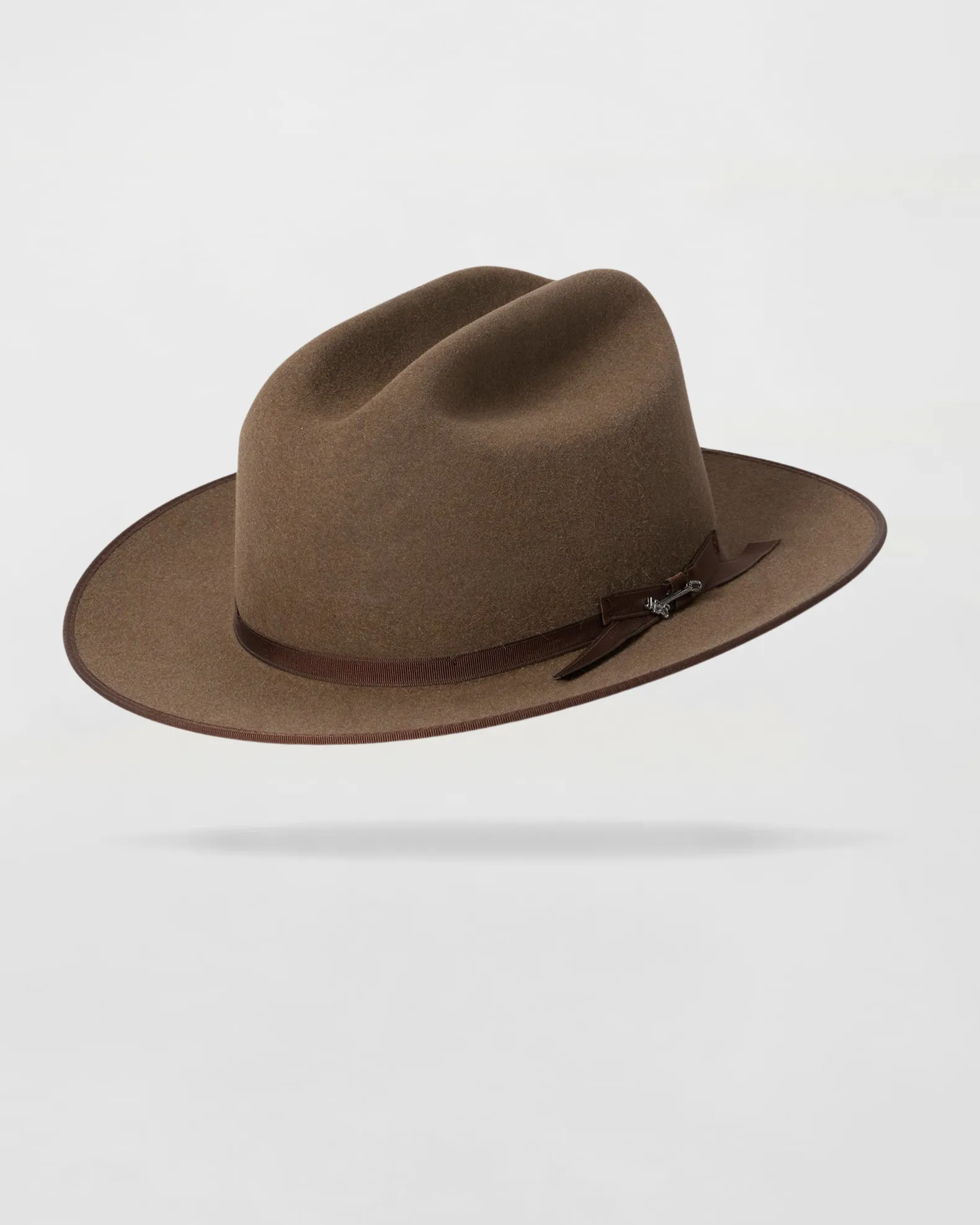 Classic Charm Felt Outdoor Hat in Silverbelly