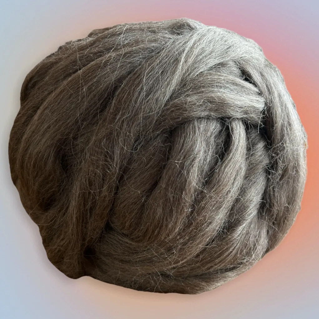 Special Offer 500g (17.63oz) Pure Grey Lincoln Longwool Washed and Combed Top.  Perfect for Peg Looms