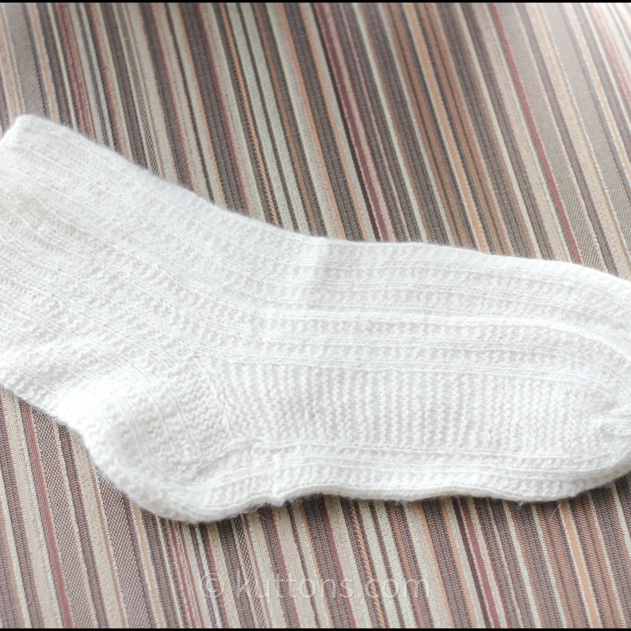 Women's Cashmere Socks - Softest 100% Pure Pashmina Cashmere Indoor Bed Socks from Ladakh Himalayas - Handspun & Handknit Cashmere Wool | Milk White, L/XL